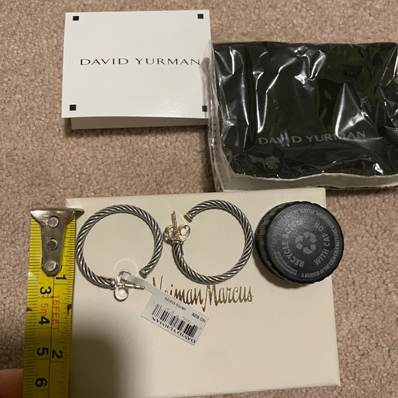 NWT David Yurman Hoop Earrings - Picture 6 of 6